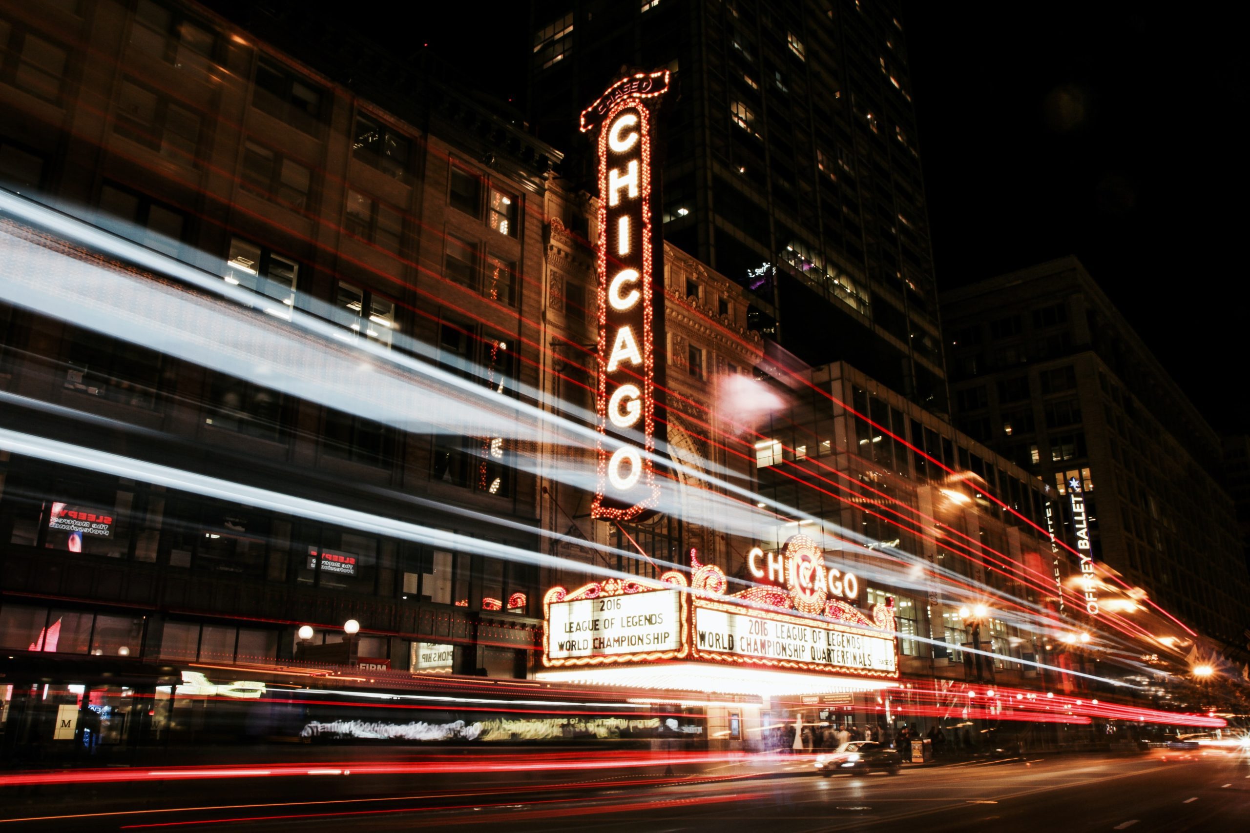 Theater Lover’s Choice: Hotels Near Nederlander Theater Chicago